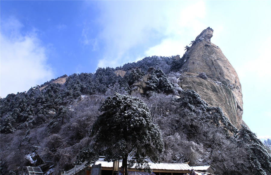 风雪龟峰山  邱东旭摄_副本.png