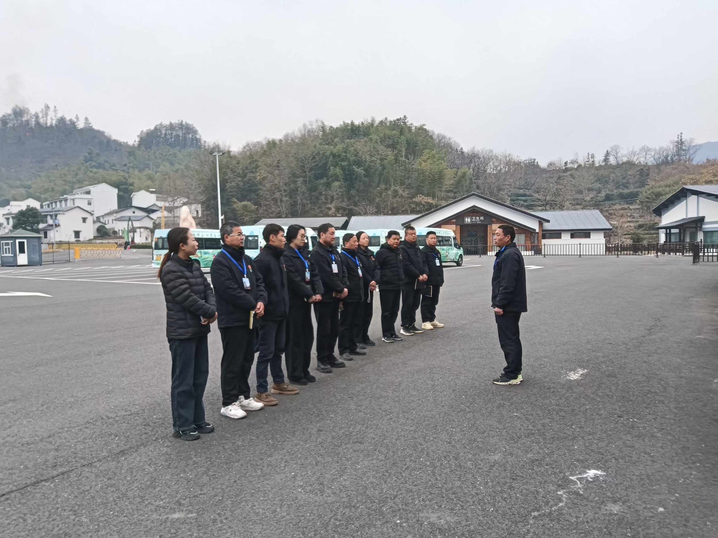 1735203700677339.jpg b5654123a8c4c79abdfdc54c31d5f6b_副本.jpg